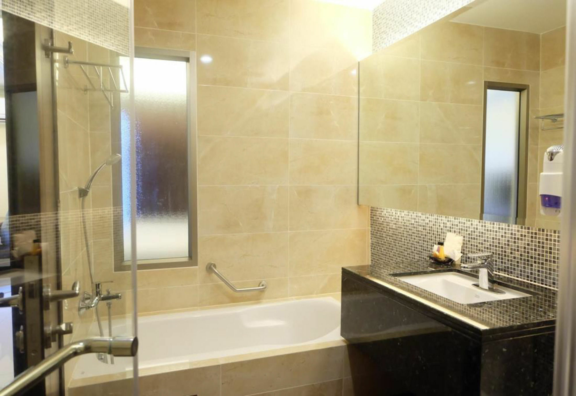 March Hotel Pattaja Kültér fotó